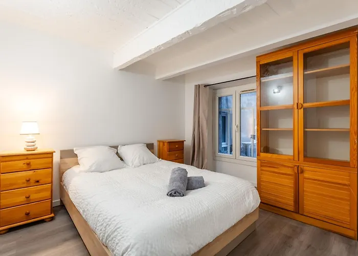 Central, 2 Chambres, Charmant.