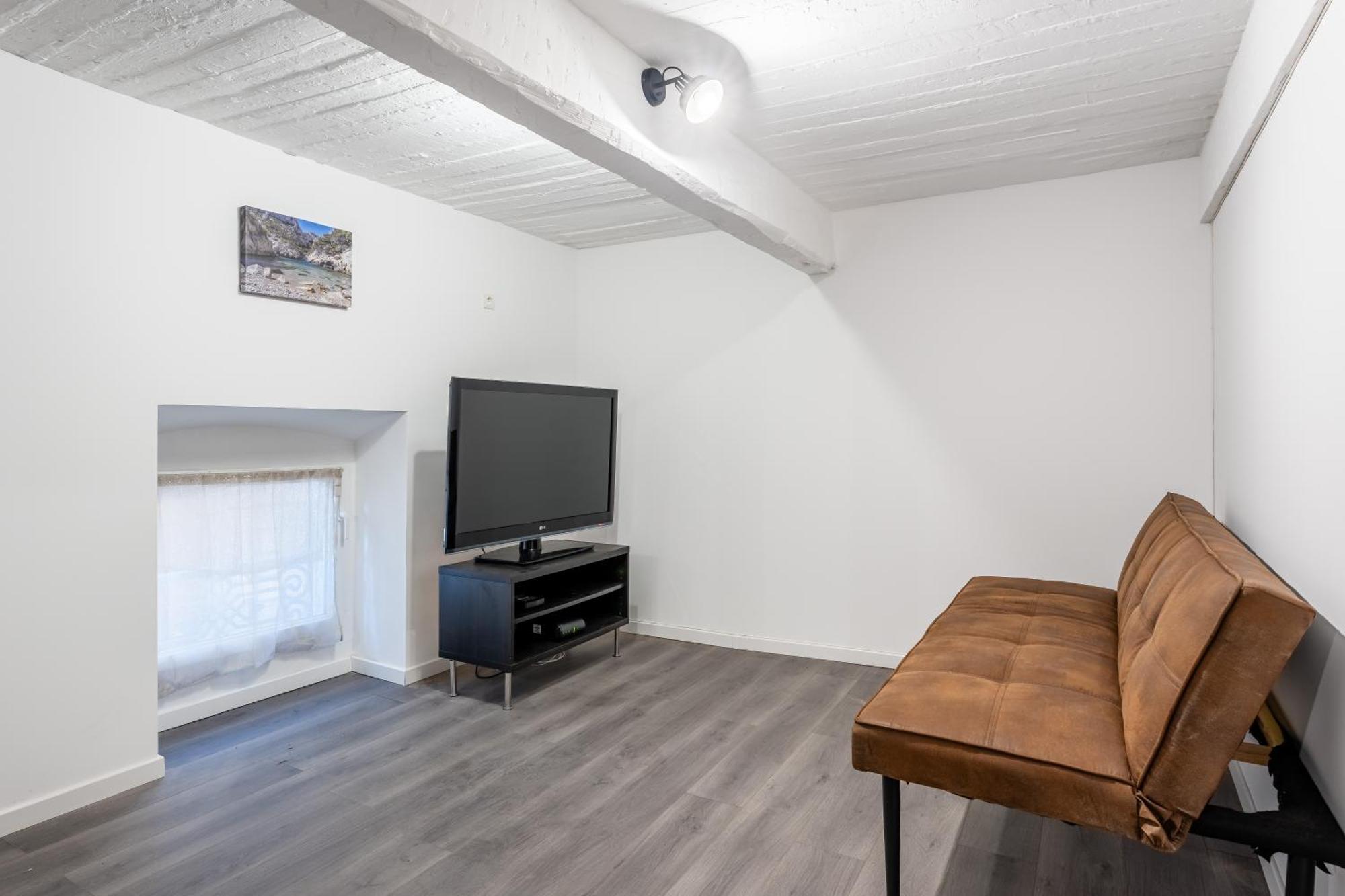 Central, 2 Chambres, Charmant. Apartment *